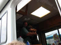 101-0143_IMG.JPG (80618 bytes)